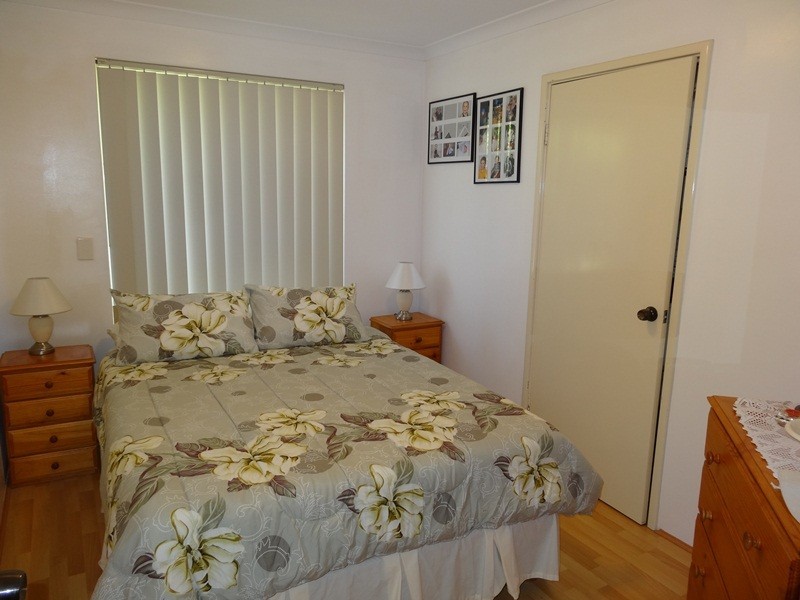 8B Coppercups Pl, Halls Head WA 6210