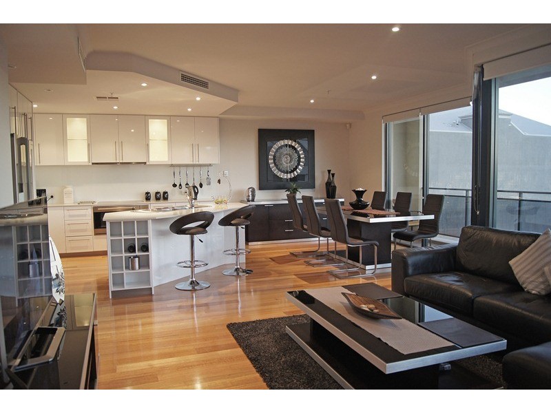 2/16 Torcello Mews, Mandurah WA 6210