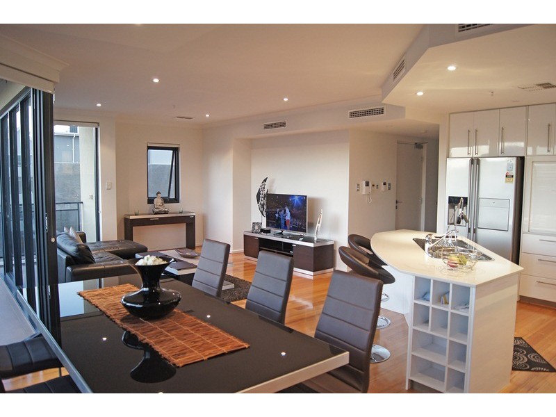 2/16 Torcello Mews, Mandurah WA 6210