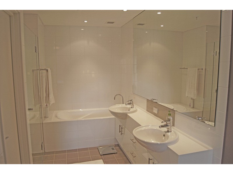 2/16 Torcello Mews, Mandurah WA 6210