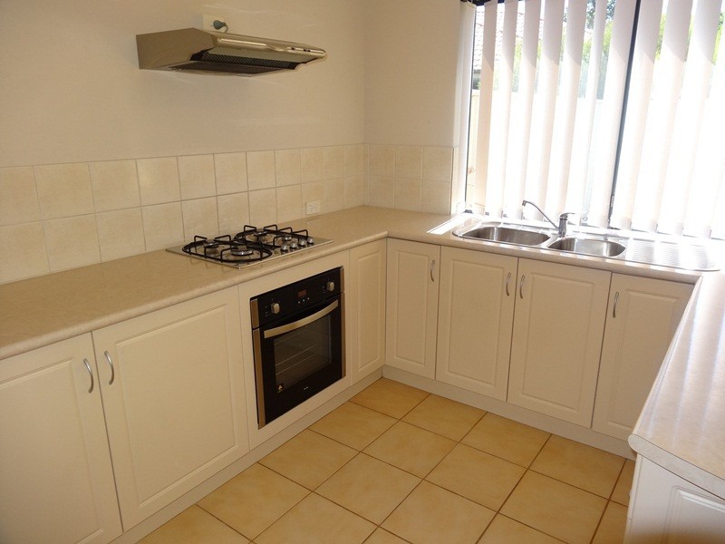 15/70 Waldron Bvd, Greenfields WA 6210