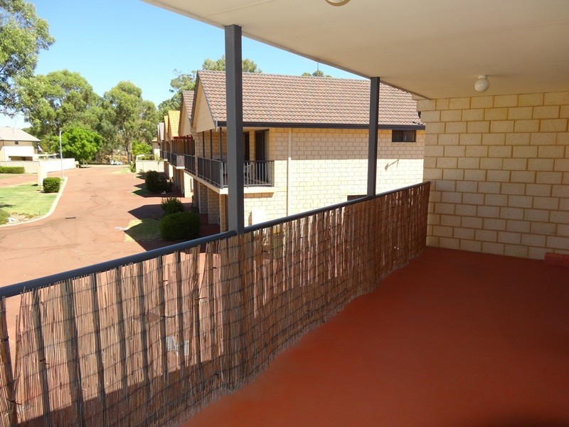 15/70 Waldron Bvd, Greenfields WA 6210