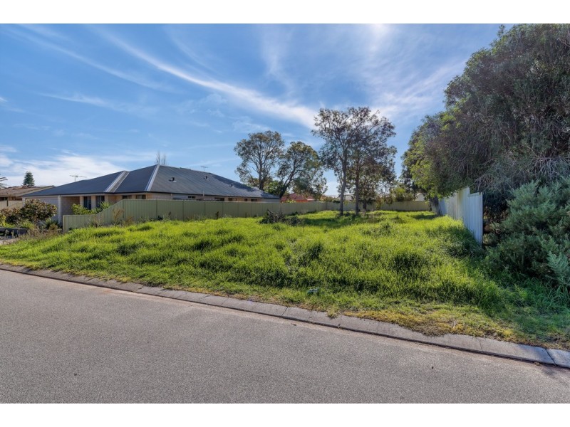 6 Hayes Crt, Ravenswood WA 6208