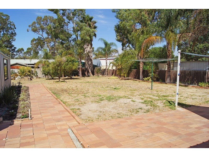 26 Doongin Rd, Greenfields WA 6210