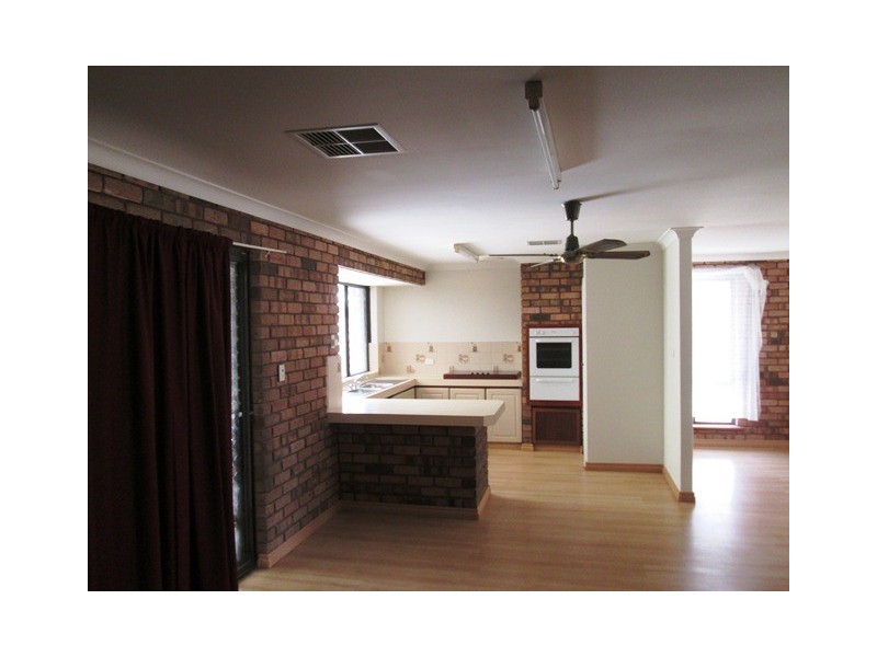 10 Zambesi Drive, Greenfields WA 6210