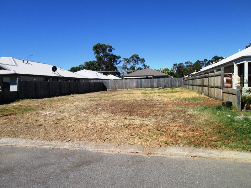 10 Anhinga Trail, Dudley Park WA 6210