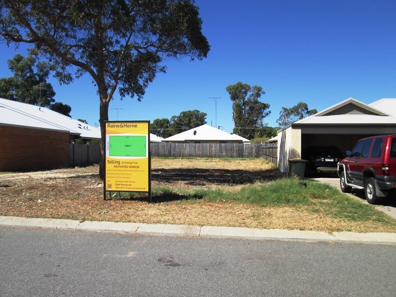 10 Anhinga Trail, Dudley Park WA 6210