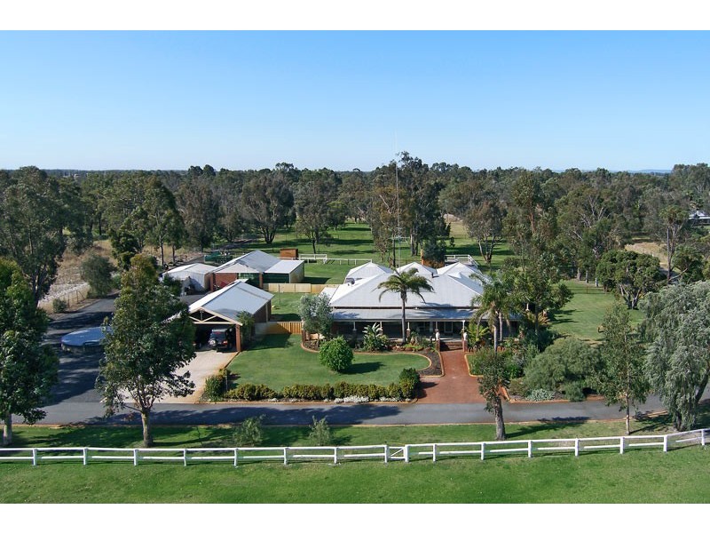 16 Mears Road, Barragup WA 6209