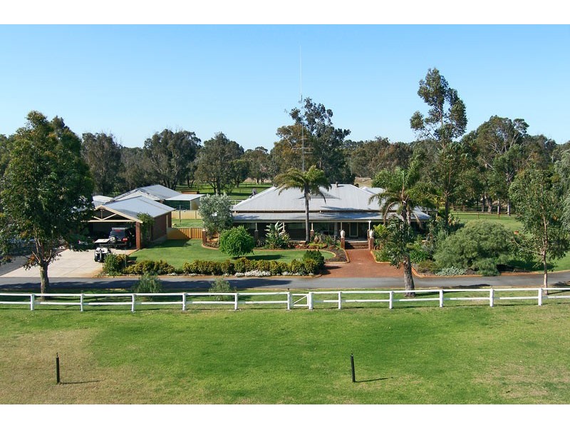 16 Mears Road, Barragup WA 6209