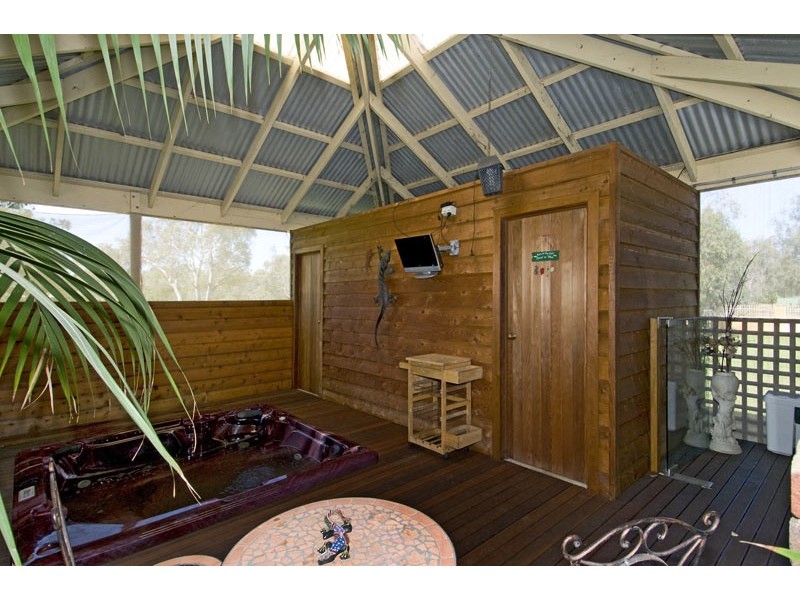 16 Mears Road, Barragup WA 6209