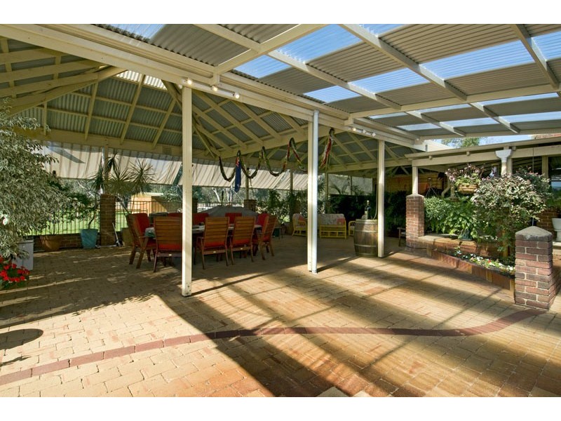 16 Mears Road, Barragup WA 6209