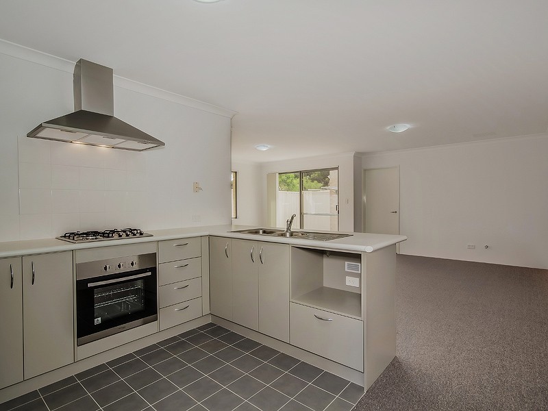 1/42 Olive Street, Falcon WA 6210