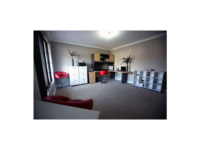 3 Pictum way, Halls Head WA 6210