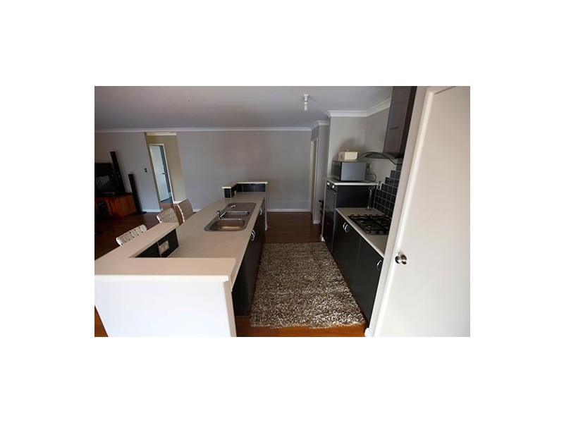 3 Pictum way, Halls Head WA 6210