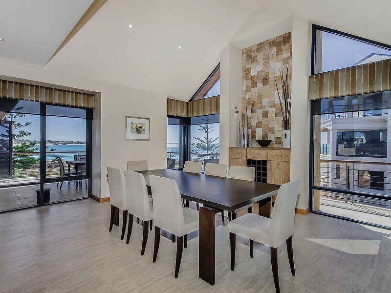 25A Breakwater Parade, Mandurah WA 6210
