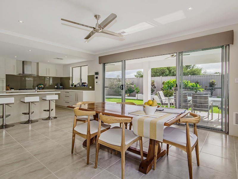 4a Acheron Road, San Remo WA 6210