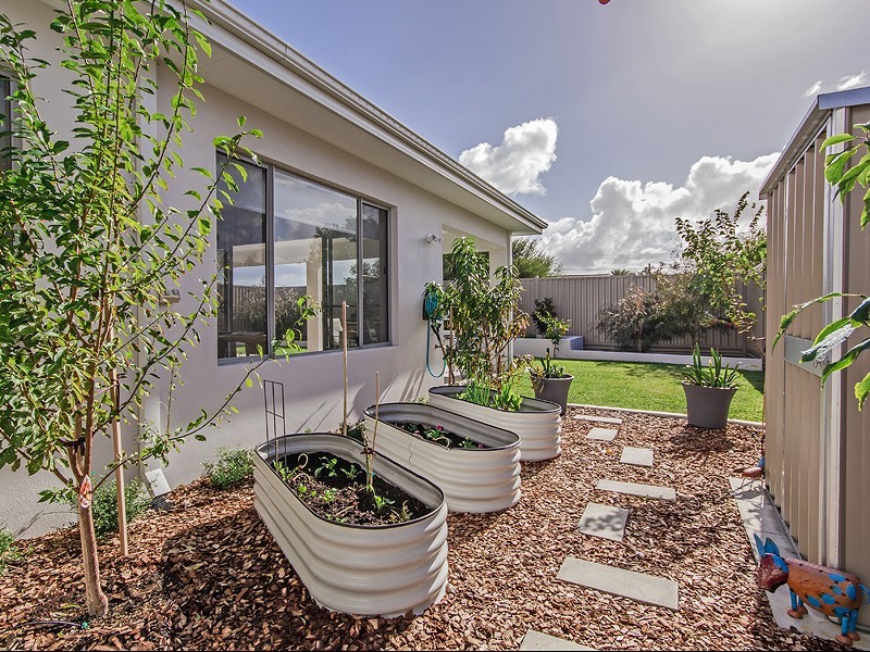 4a Acheron Road, San Remo WA 6210