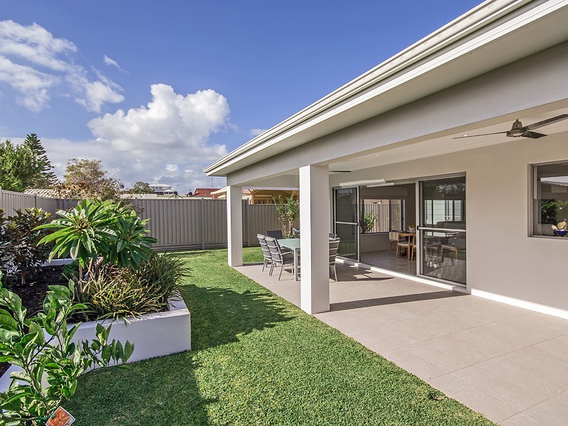 4a Acheron Road, San Remo WA 6210