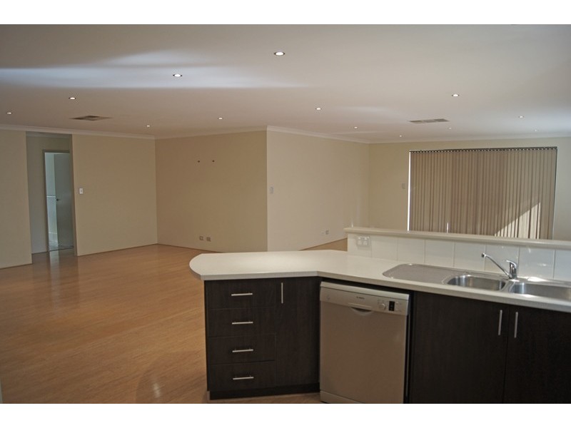 7A Eddy Street, Coodanup WA 6210