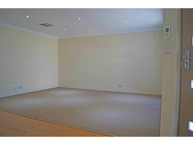 7A Eddy Street, Coodanup WA 6210