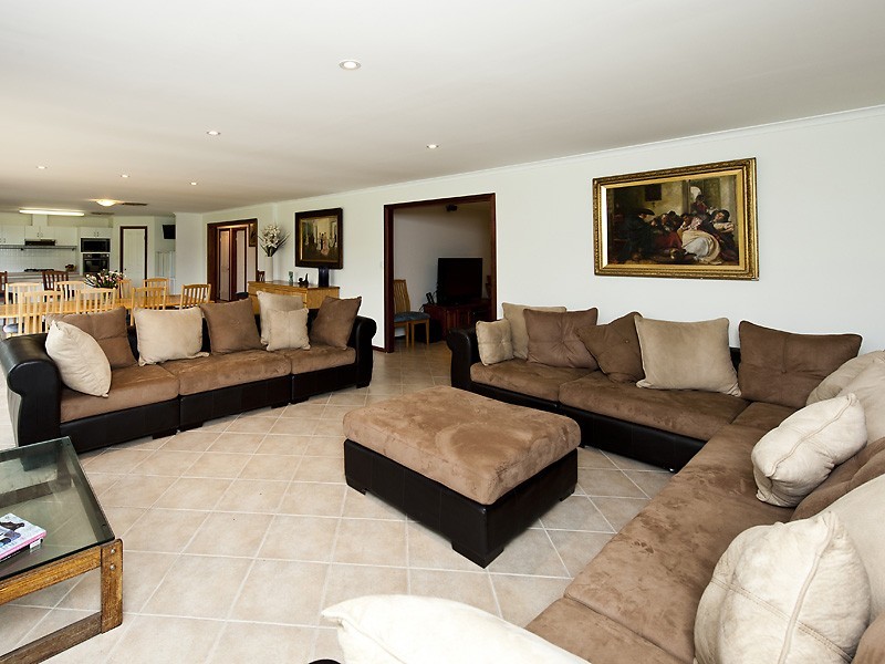 16 Peppermint Close, South Yunderup WA 6208