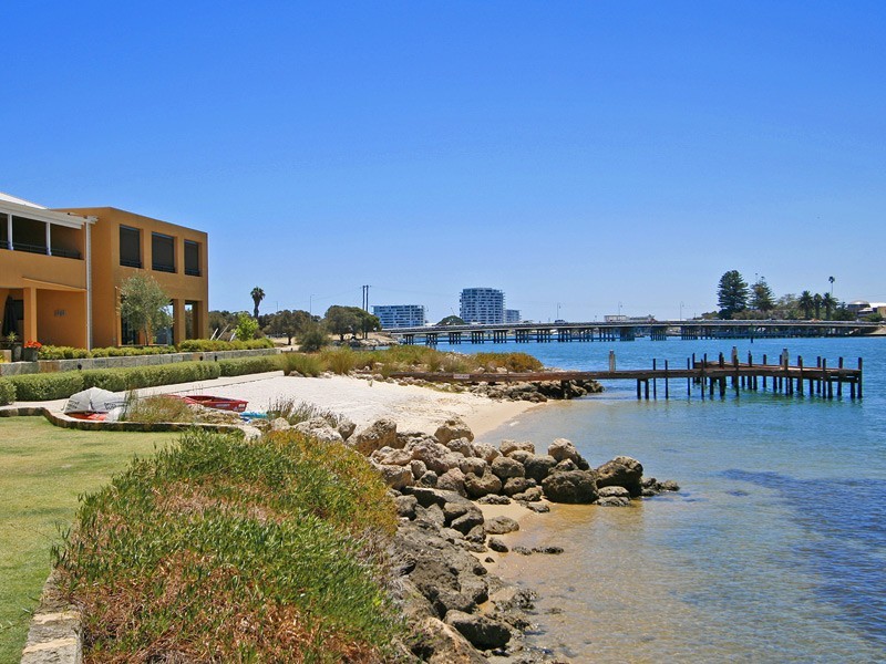 21/19 San Marco Quay, Halls Head WA 6210