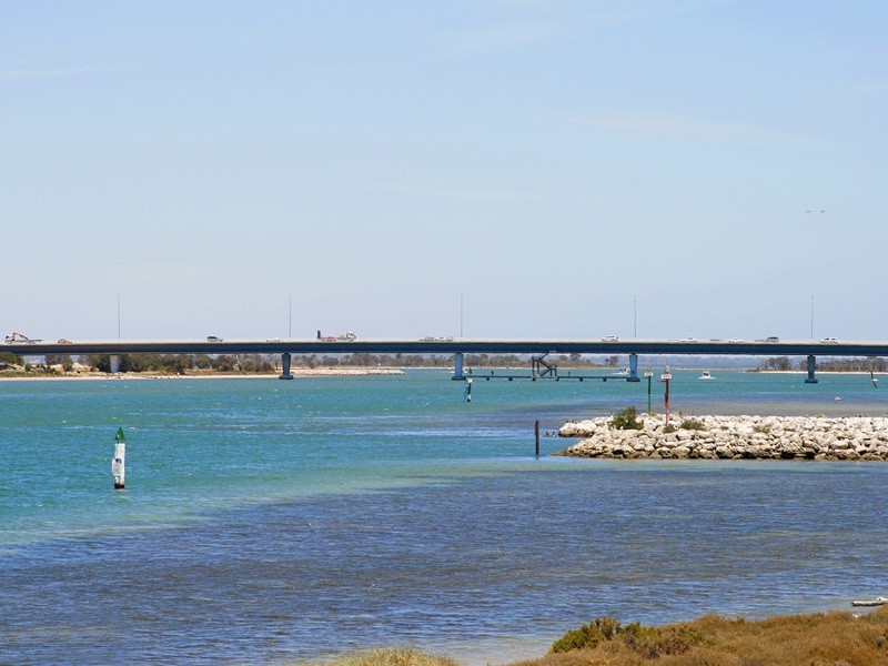 21/19 San Marco Quay, Halls Head WA 6210