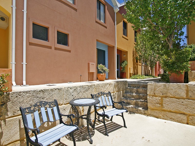 21/19 San Marco Quay, Halls Head WA 6210