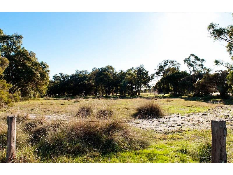 50 Beacham Road, Ravenswood WA 6208