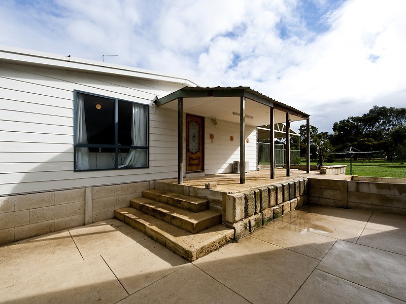 16 Peppermint Close, South Yunderup WA 6208