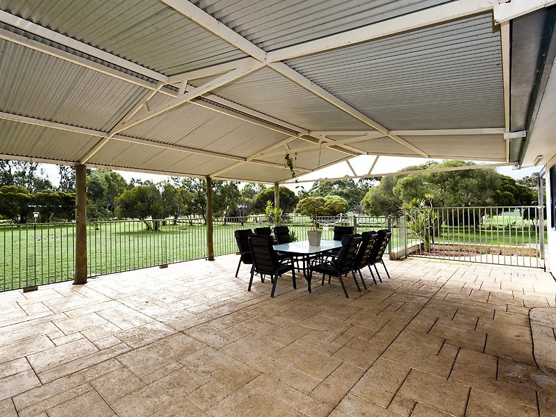 16 Peppermint Close, South Yunderup WA 6208