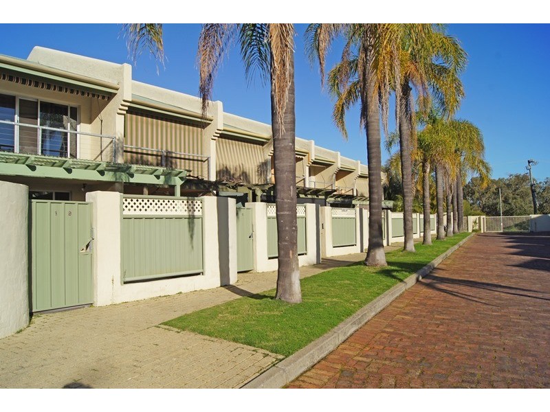 23/1 Banksia Tce, South Yunderup WA 6208