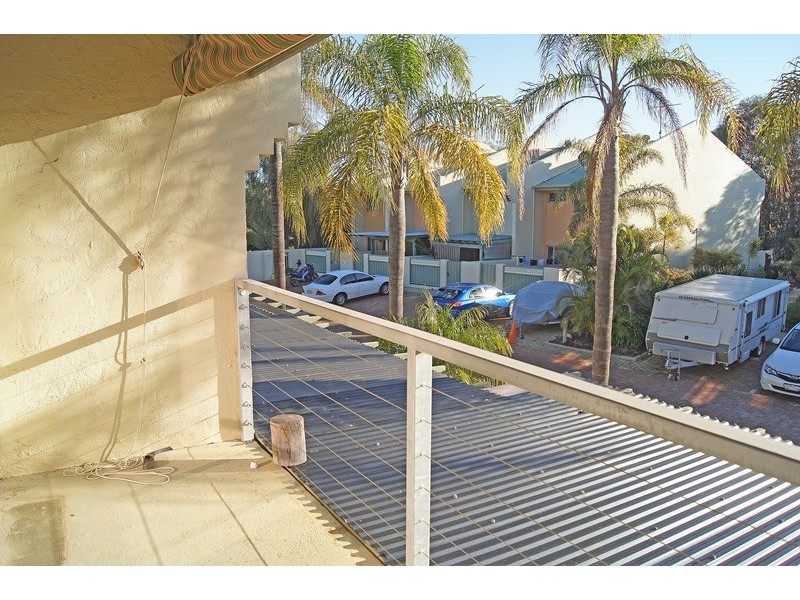 23/1 Banksia Tce, South Yunderup WA 6208