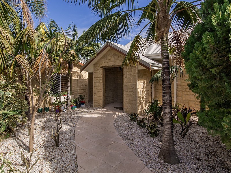 1/1 Curlew Street, Dudley Park WA 6210