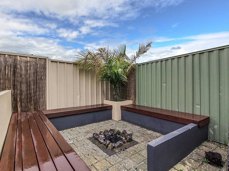 12 Holloway Turn, Ravenswood WA 6208
