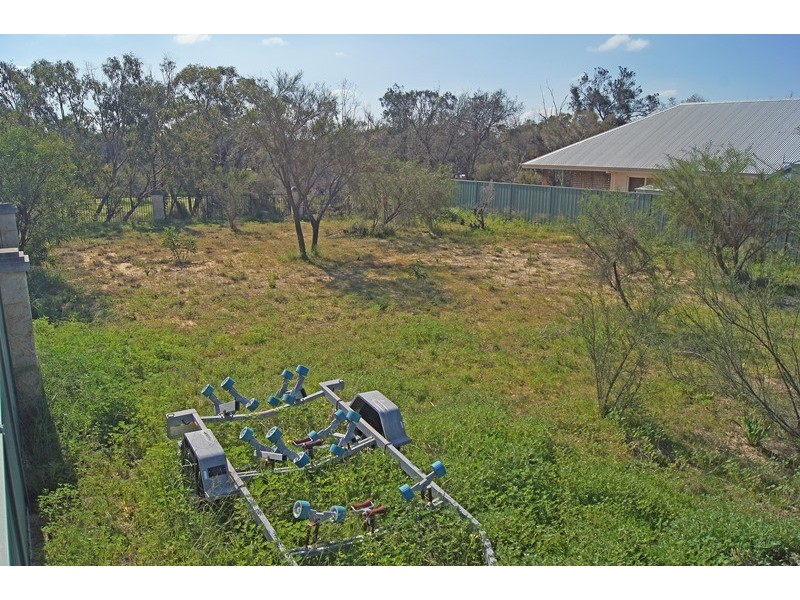 18 Kruger Loop, South Yunderup WA 6208