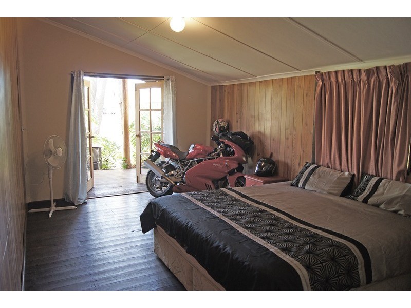 17 Forrest St, Pinjarra WA 6208