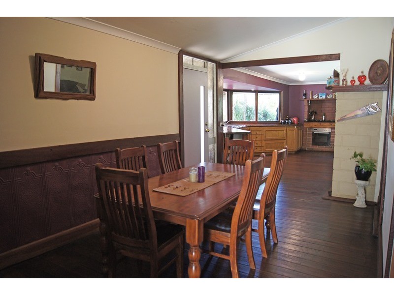 17 Forrest St, Pinjarra WA 6208