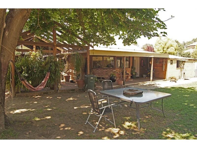 17 Forrest St, Pinjarra WA 6208