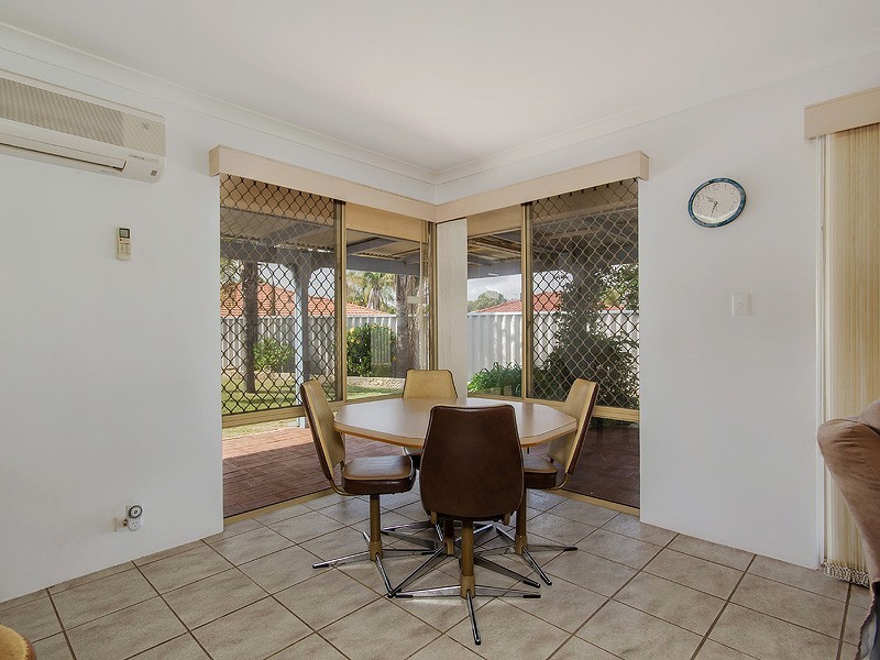 6 Selwyn Rise, Greenfields WA 6210