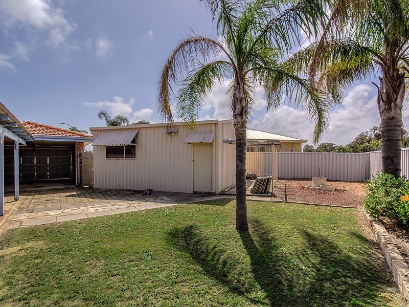 6 Selwyn Rise, Greenfields WA 6210