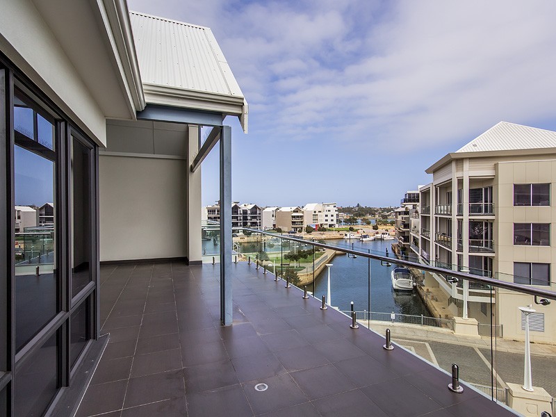 6/18 Cannaregio Square, Mandurah WA 6210