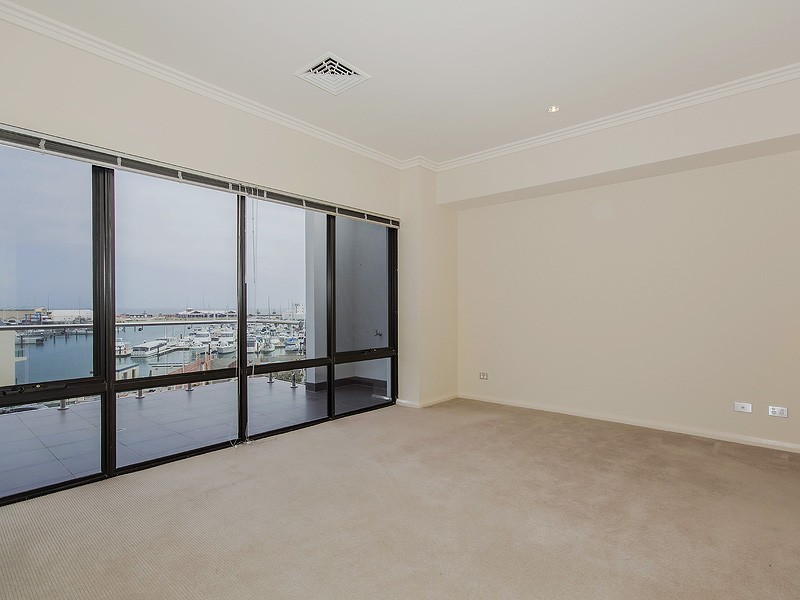 6/18 Cannaregio Square, Mandurah WA 6210