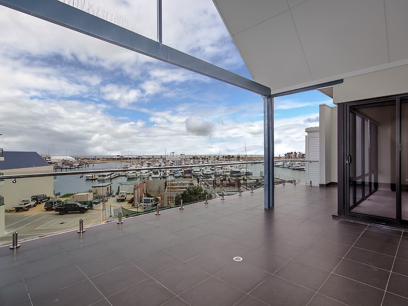 6/18 Cannaregio Square, Mandurah WA 6210