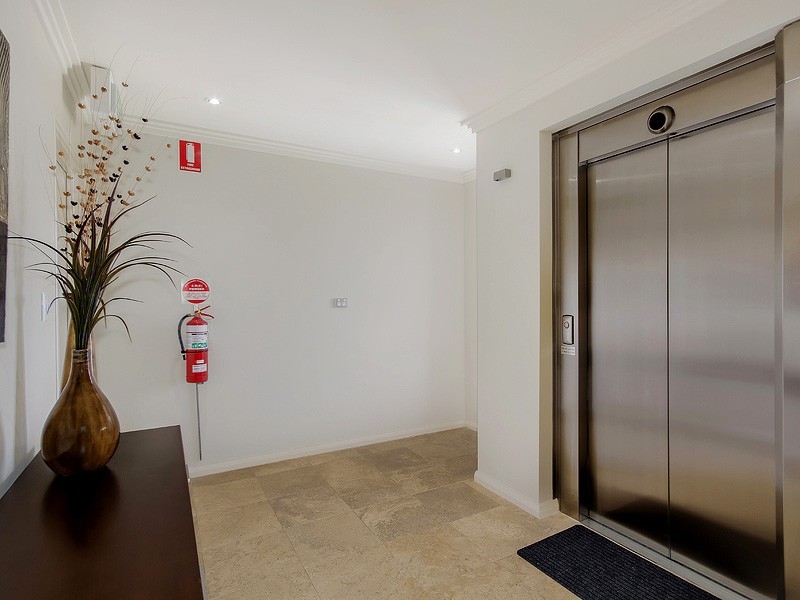 6/18 Cannaregio Square, Mandurah WA 6210