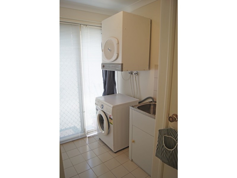 8,2 Loaring Street, Mandurah WA 6210