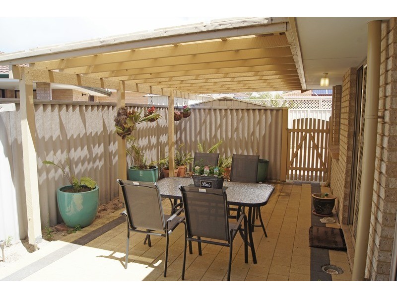 8,2 Loaring Street, Mandurah WA 6210