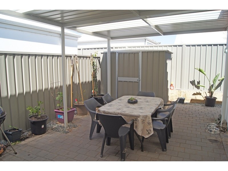 9 Chadwell Close, Meadow Springs WA 6210