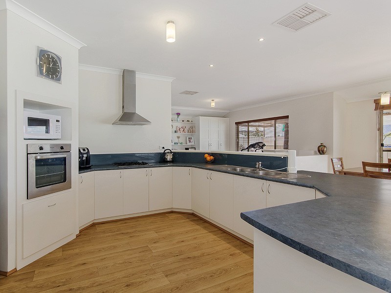 36 Country Rd, Pinjarra WA 6208