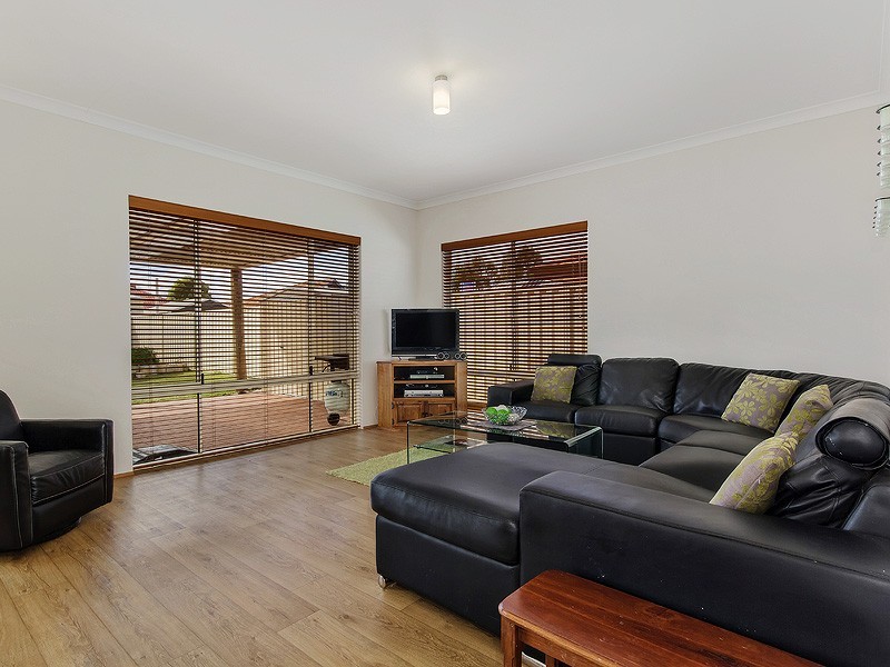 36 Country Rd, Pinjarra WA 6208